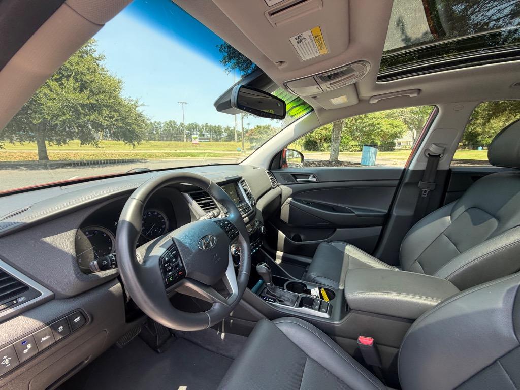 2016 Hyundai Tucson - $16,900