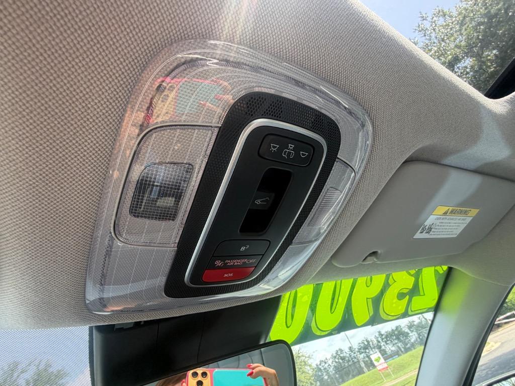 2025 Hyundai Elantra - $23,900