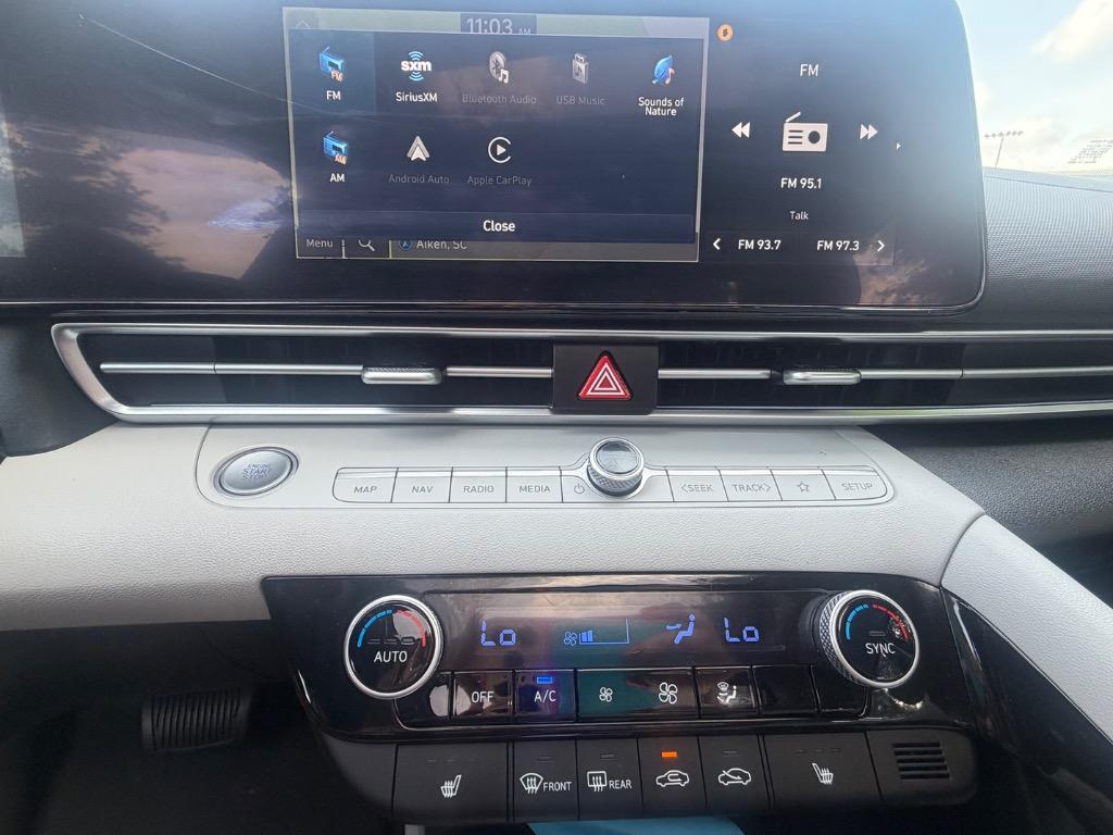 2025 Hyundai Elantra - $23,900