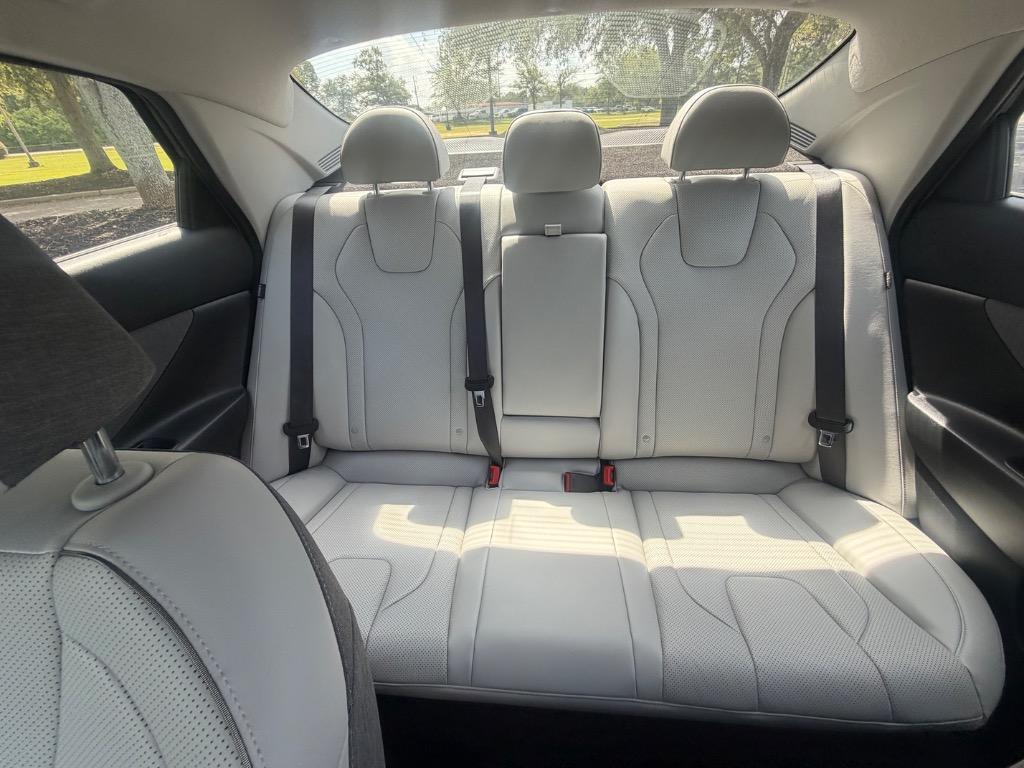 2025 Hyundai Elantra - $23,900
