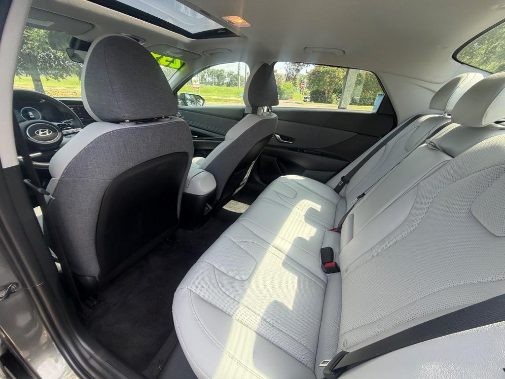 2025 Hyundai Elantra - $23,900
