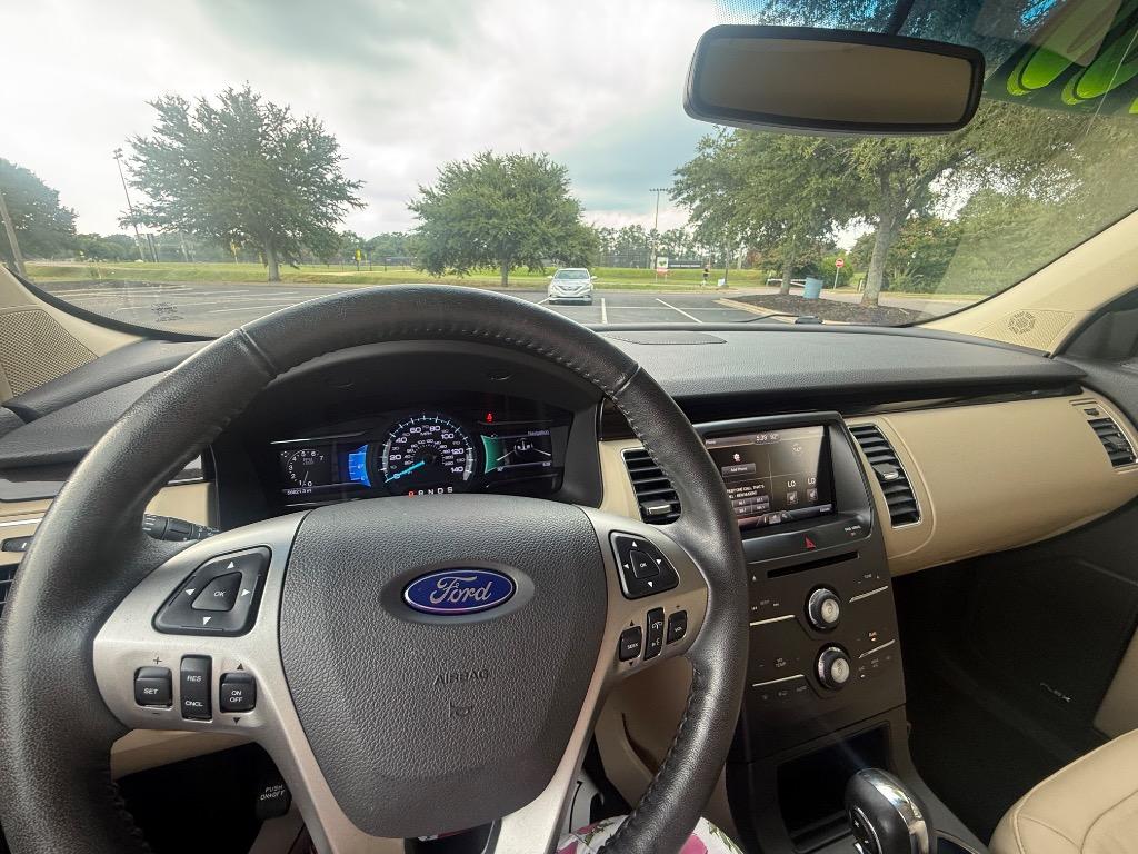 2015 Ford Flex - $13,900