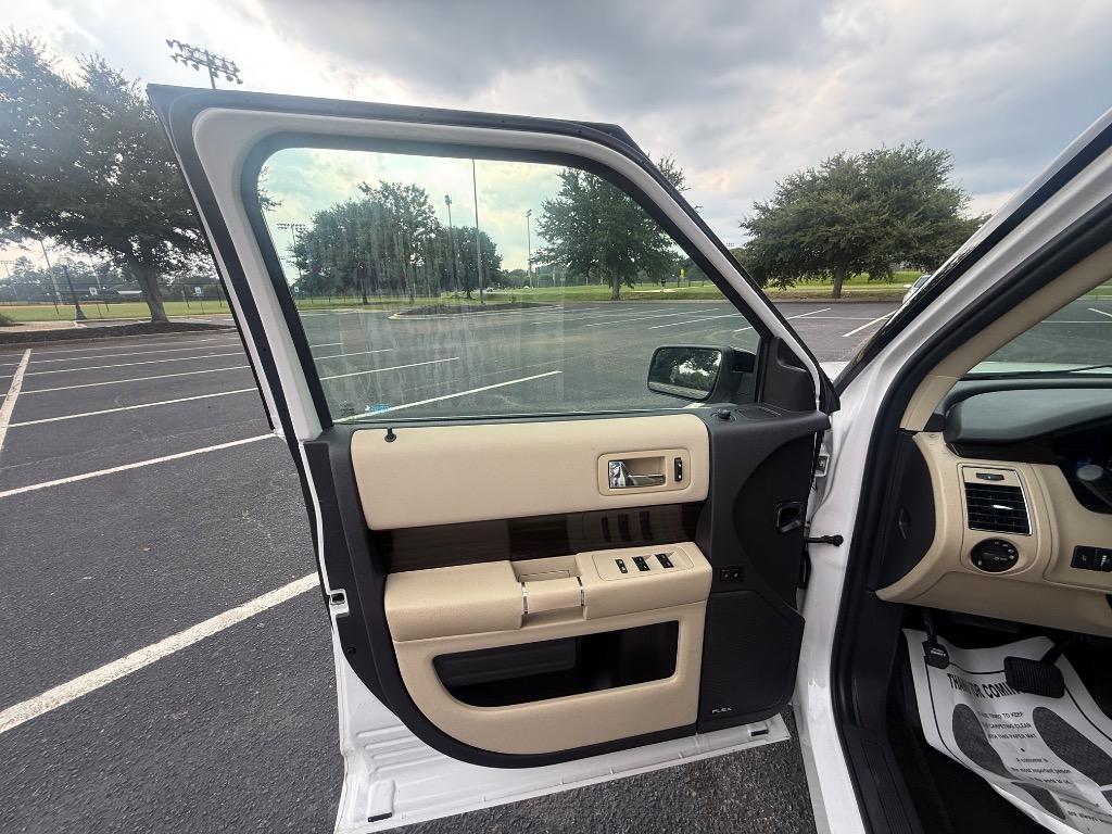 2015 Ford Flex - $13,900