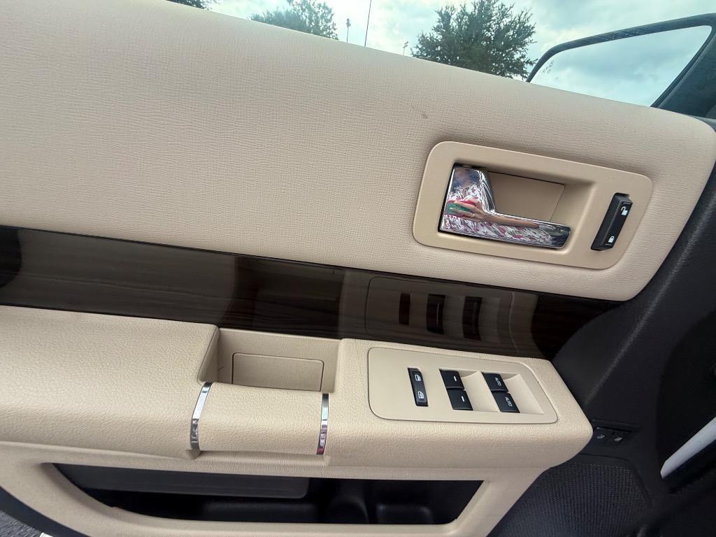 2015 Ford Flex - $13,900