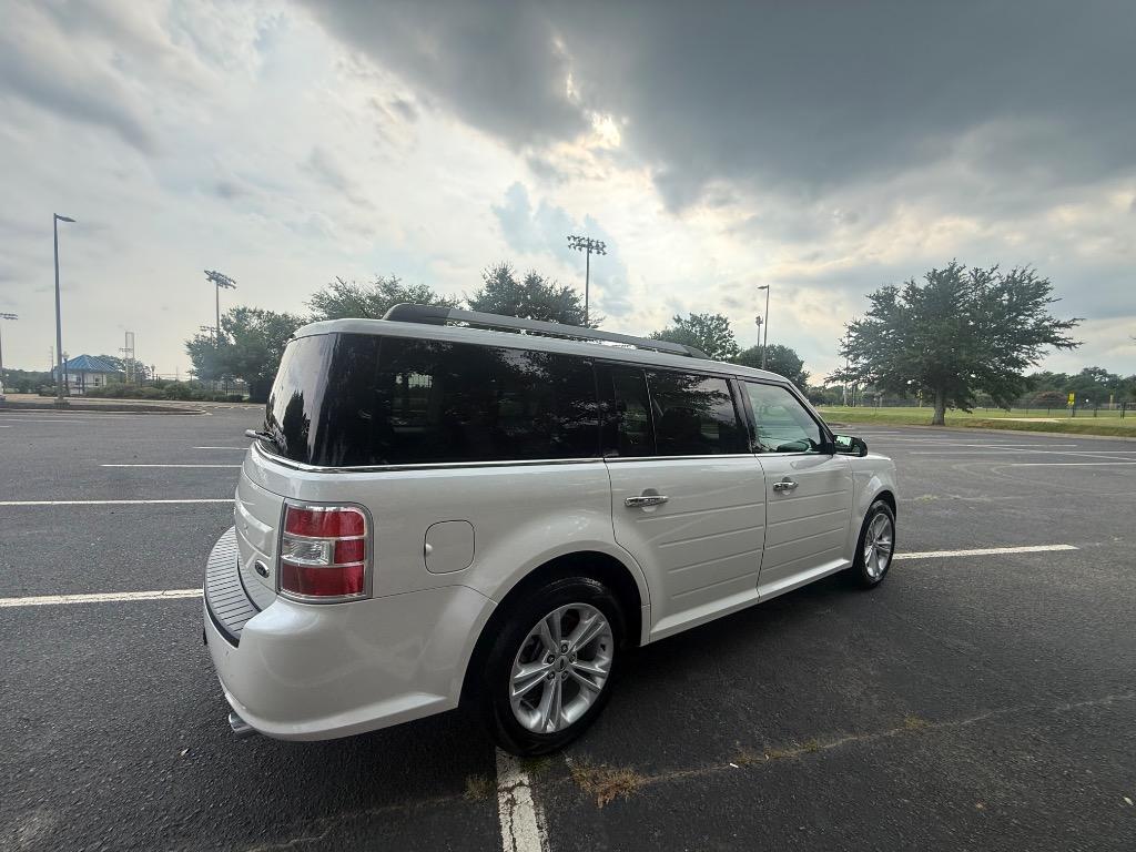 2015 Ford Flex - $13,900