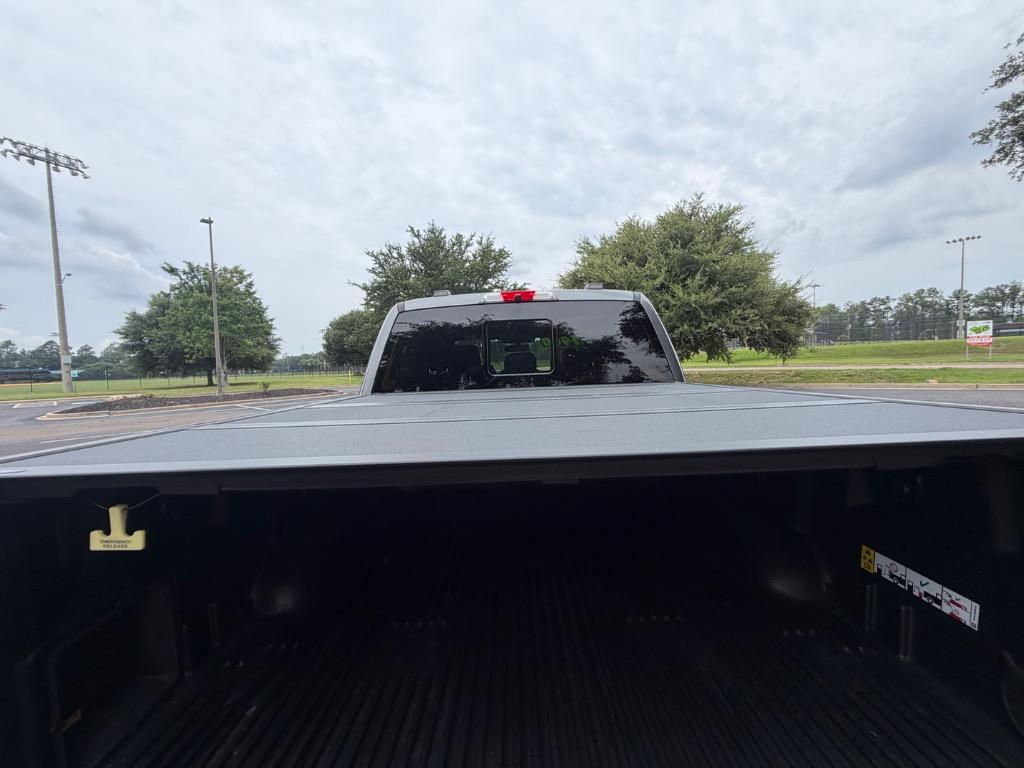 2022 Ford F-150 - $37,900