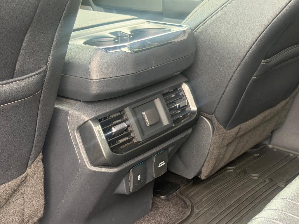 2022 Ford F-150 - $37,900