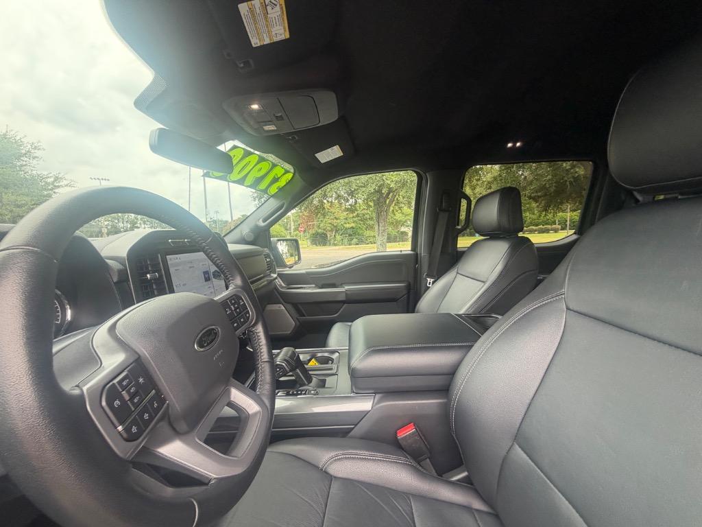2022 Ford F-150 - $37,900