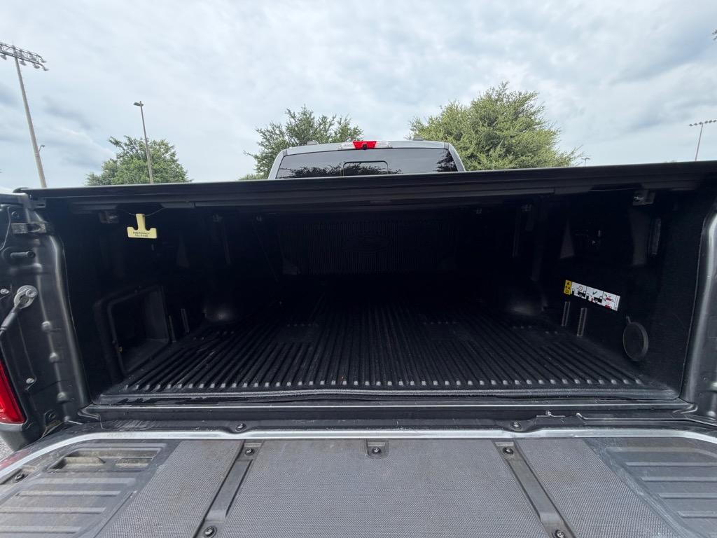 2022 Ford F-150 - $37,900
