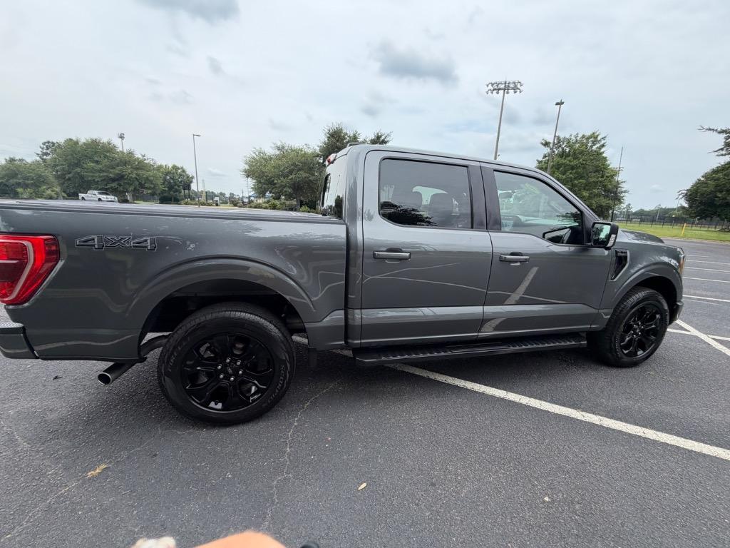 2022 Ford F-150 - $37,900