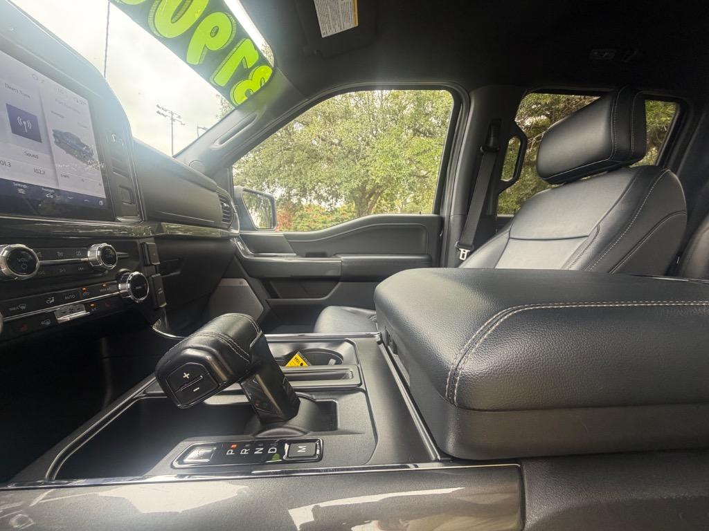 2022 Ford F-150 - $37,900