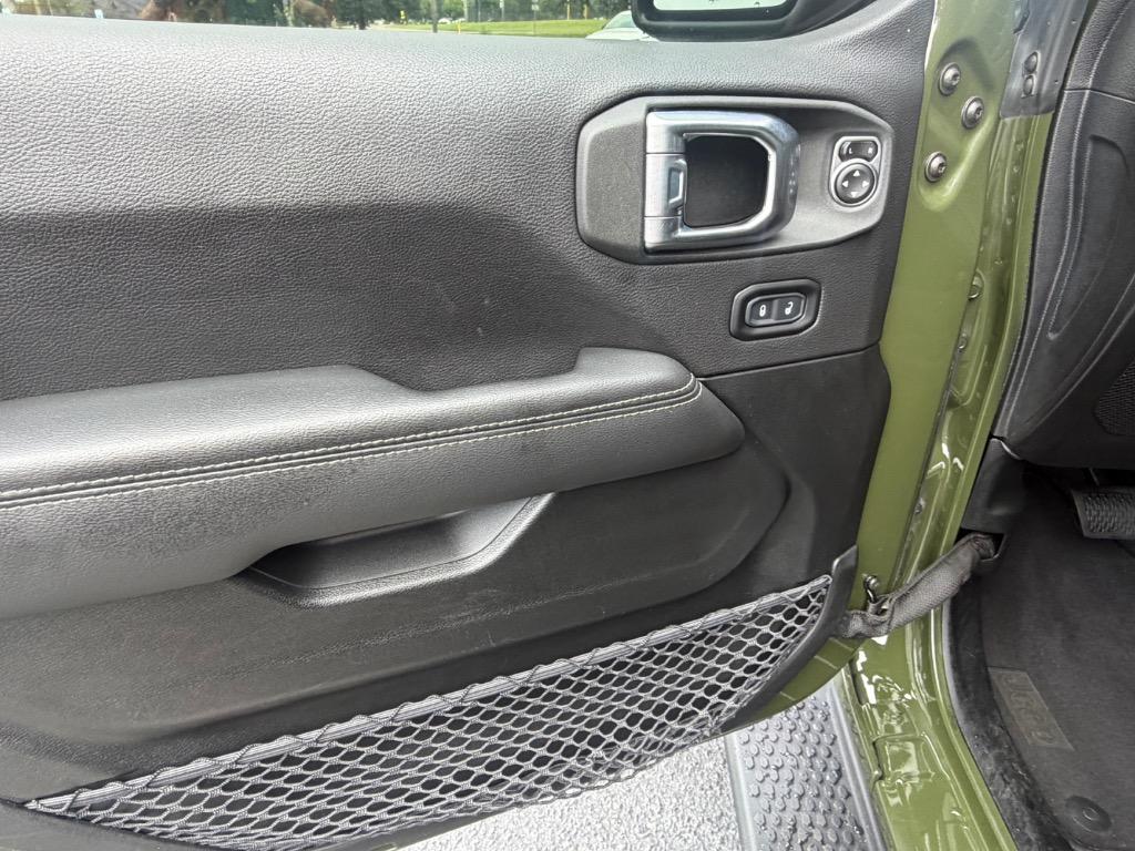 2023 Jeep Wrangler - $26,900