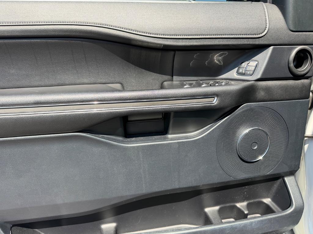 2021 Ford Expedition - $32,900