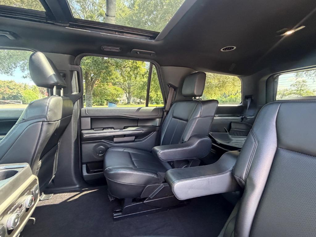2021 Ford Expedition - $32,900