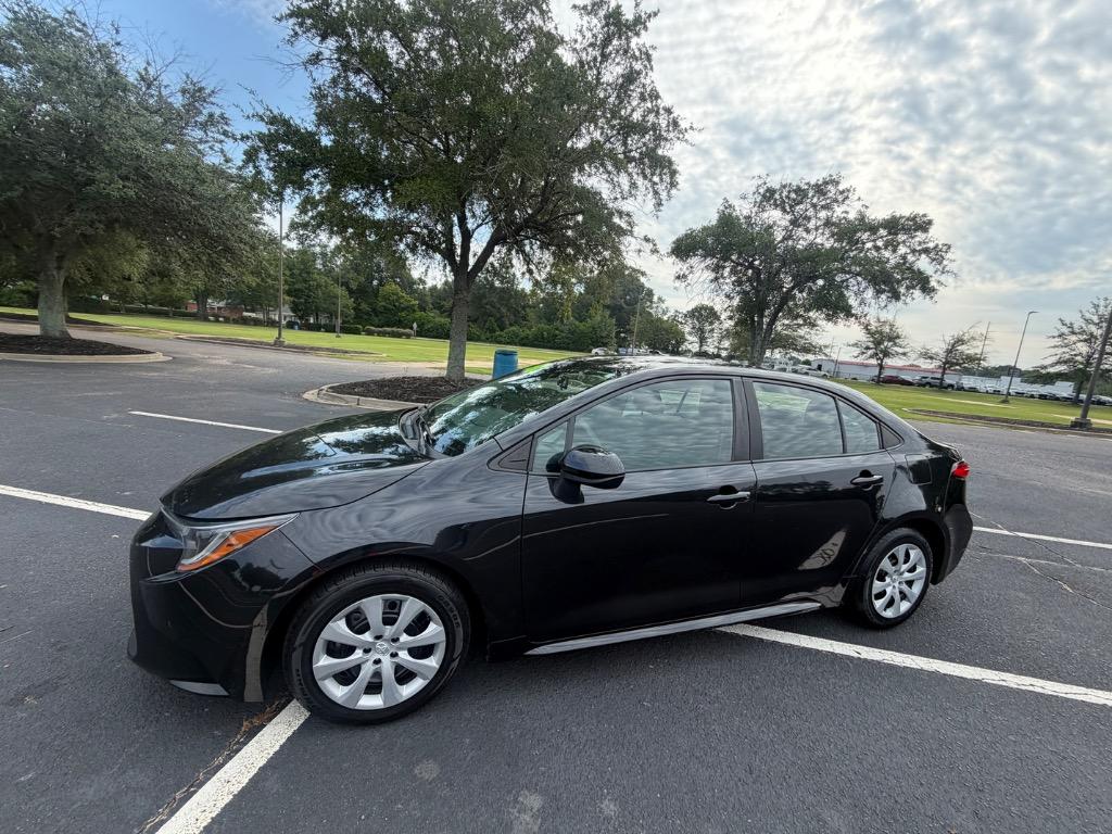 2022 Toyota Corolla - $17,900