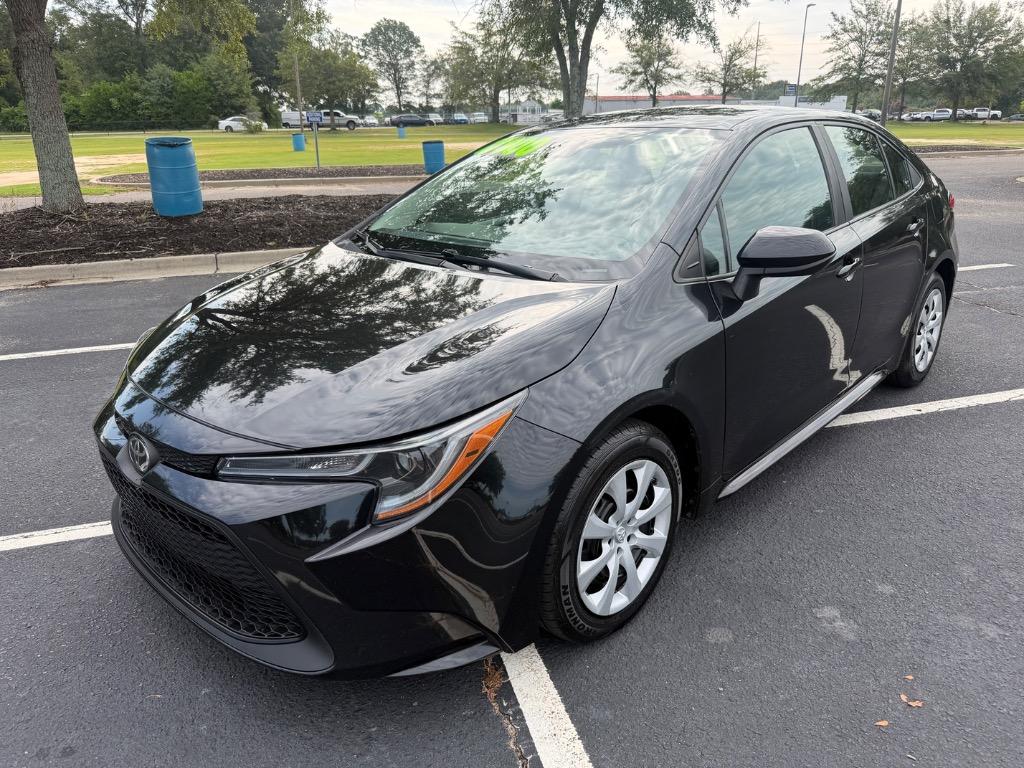 2022 Toyota Corolla - $17,900