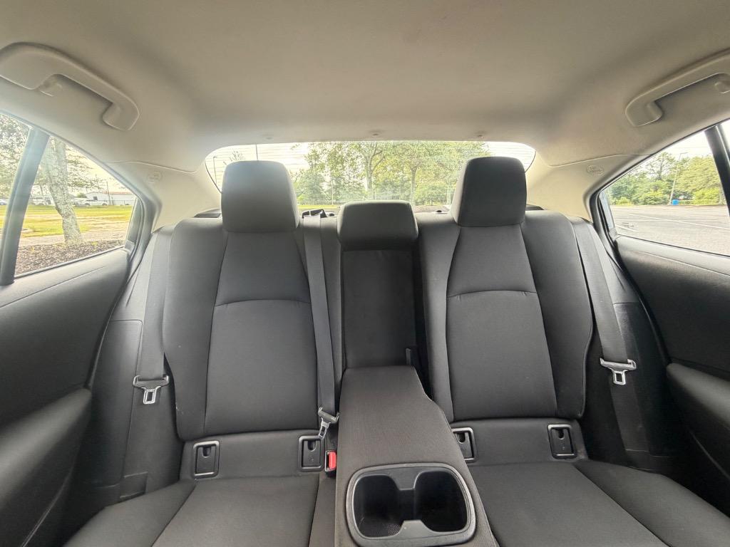 2022 Toyota Corolla - $17,900