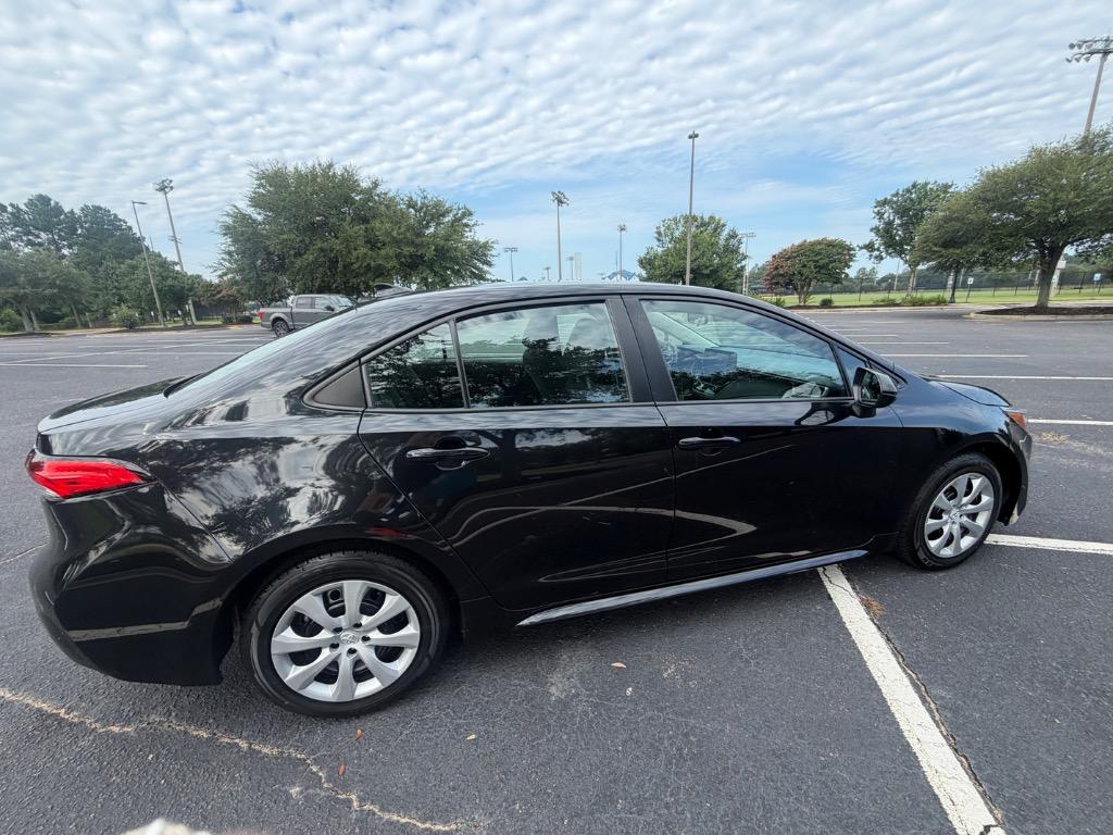 2022 Toyota Corolla - $17,900