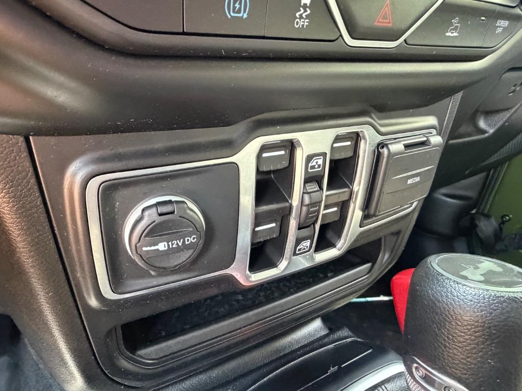 2023 Jeep Wrangler - $29,900