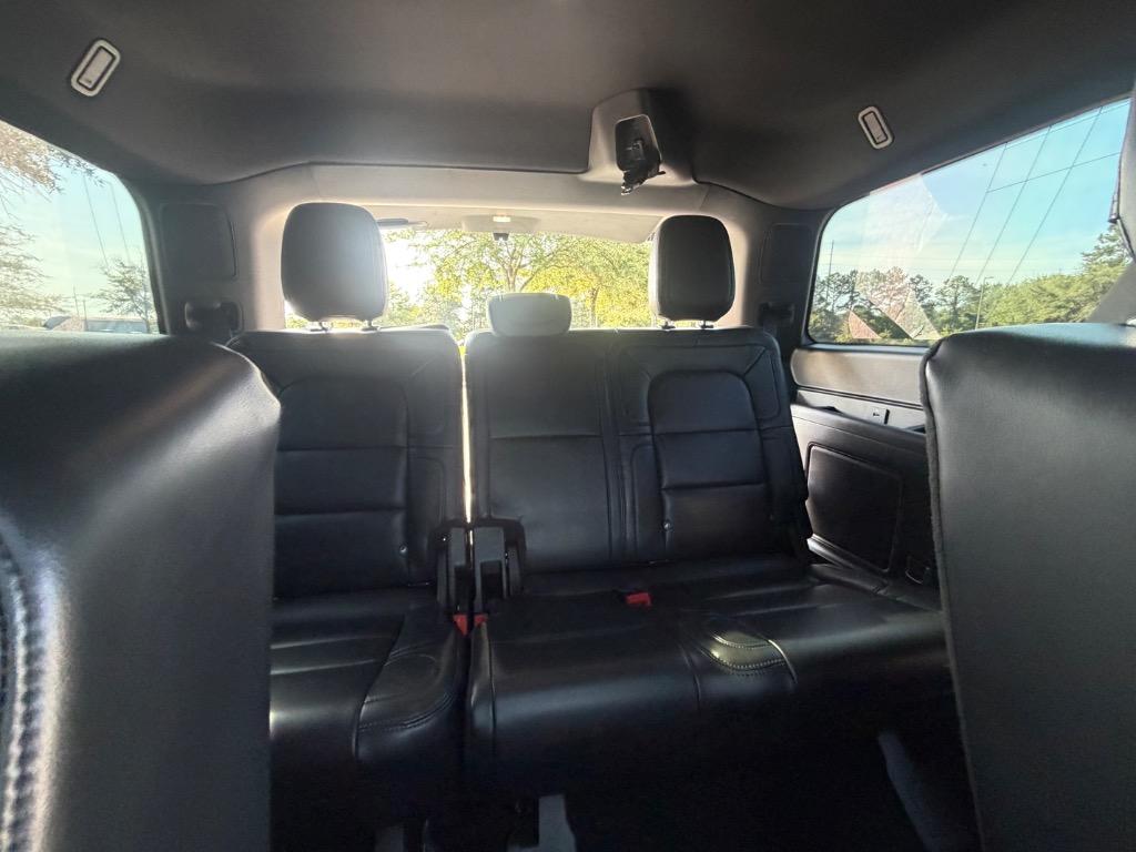 2020 Lincoln Navigator - $37,900