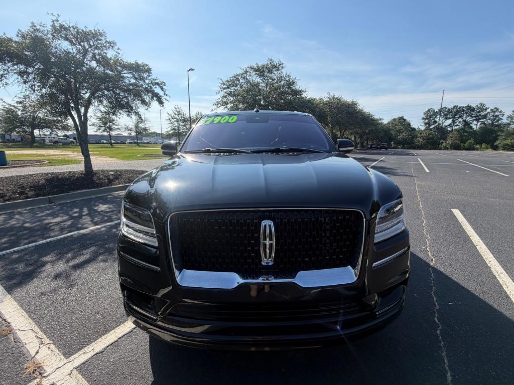 2020 Lincoln Navigator - $37,900