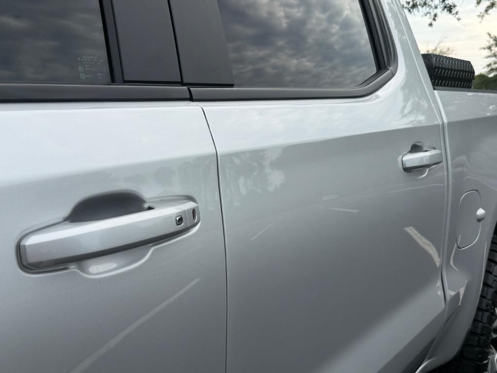 2021 Chevrolet Silverado - $39,900