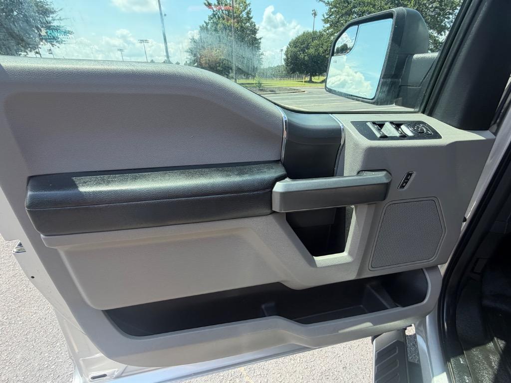 2016 Ford F-150 - $15,900