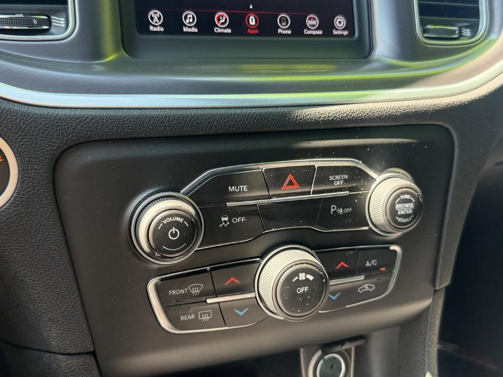 2020 Dodge Charger - $21,900
