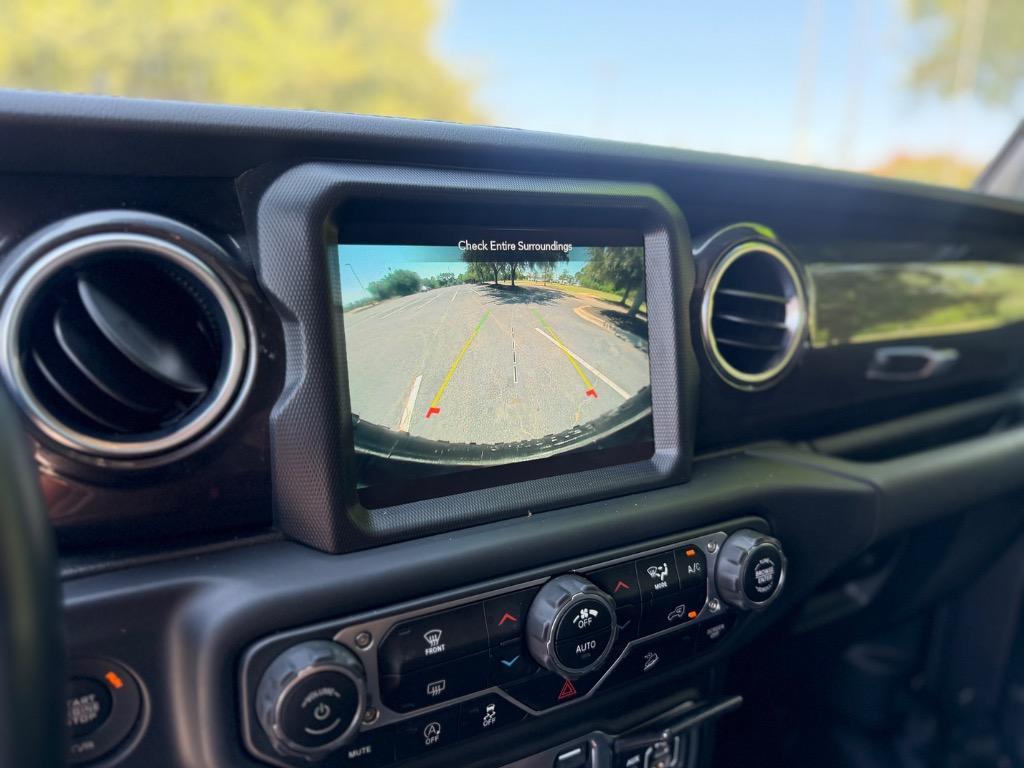 2021 Jeep Wrangler - $27,900