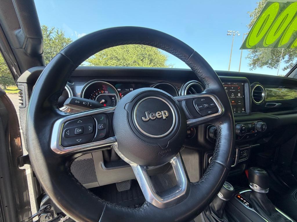 2021 Jeep Wrangler - $27,900