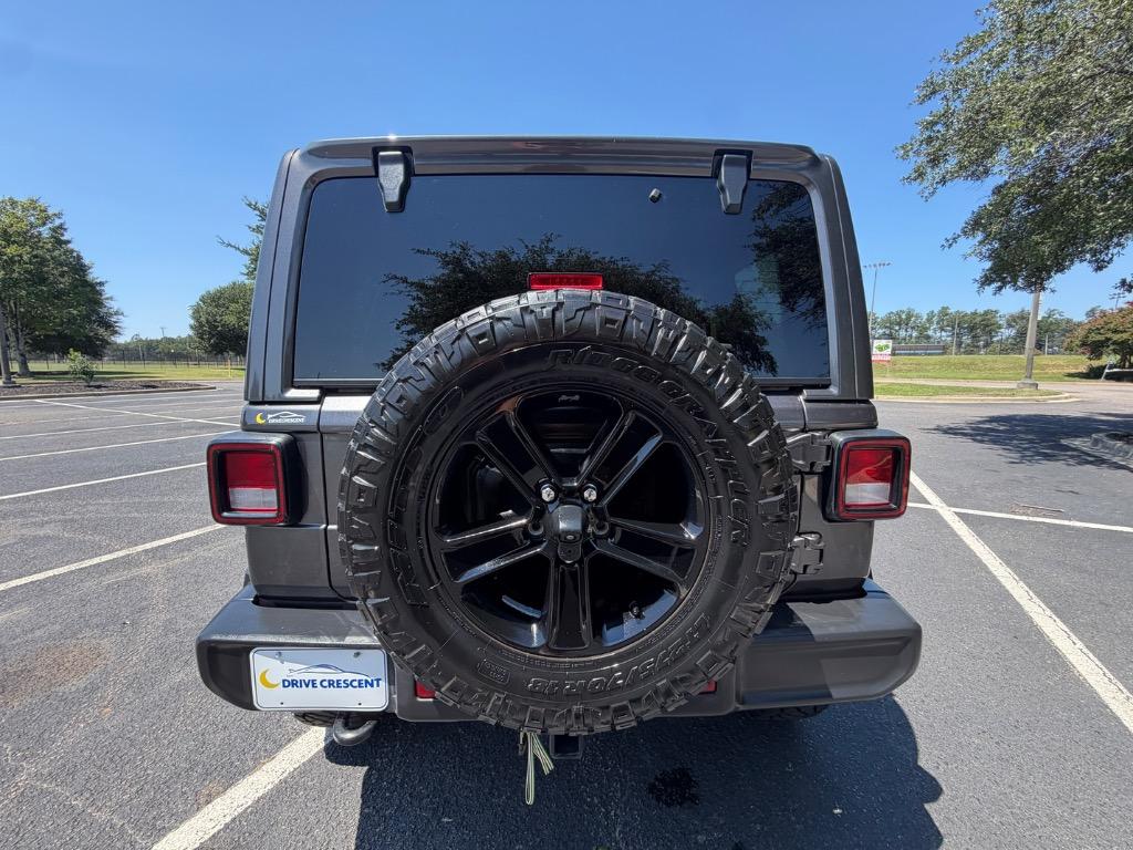 2021 Jeep Wrangler - $27,900