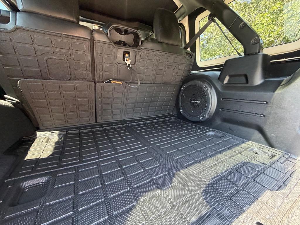 2021 Jeep Wrangler - $27,900