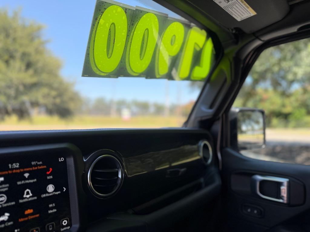2021 Jeep Wrangler - $27,900