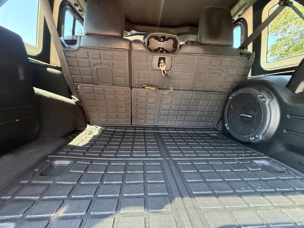 2021 Jeep Wrangler - $27,900