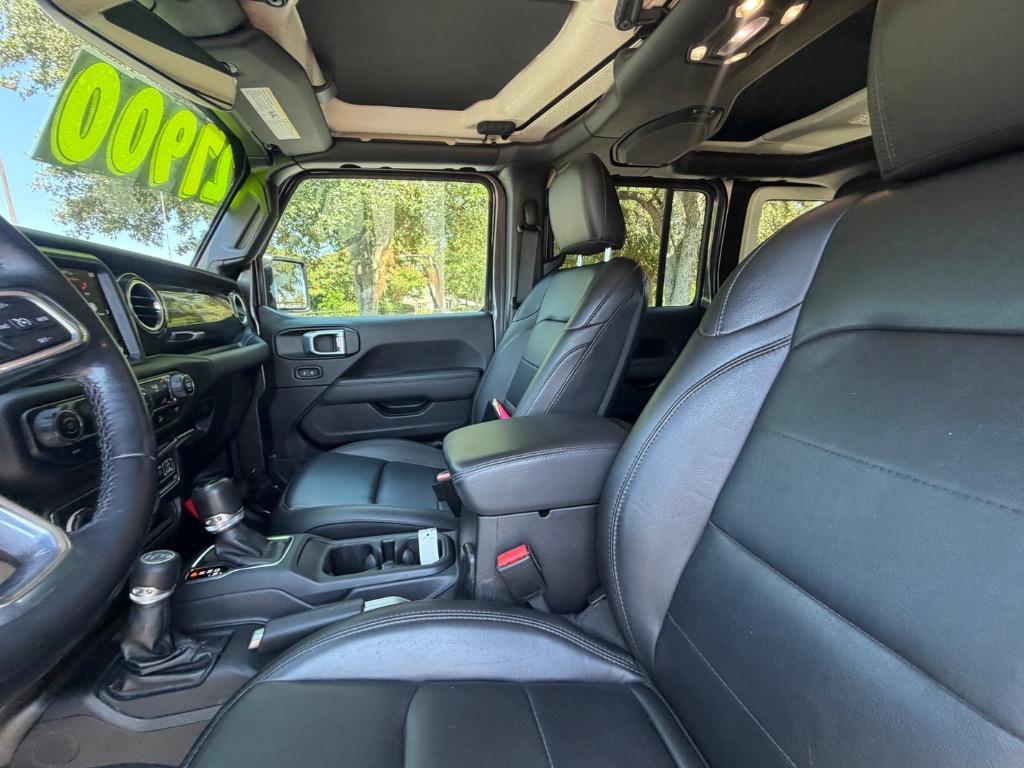2021 Jeep Wrangler - $27,900