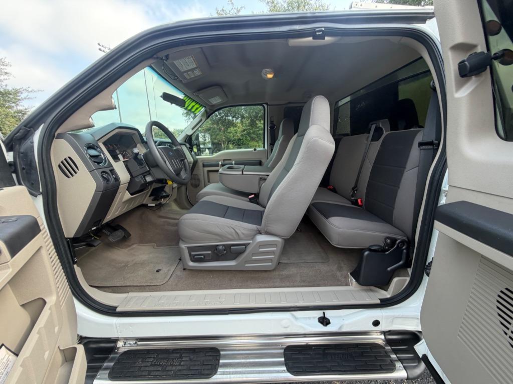 2009 Ford F-350 - $19,900