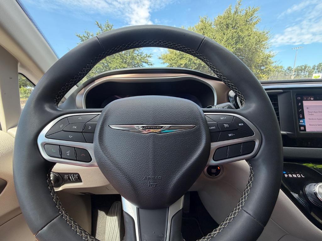 2023 Chrysler Voyager - $19,900