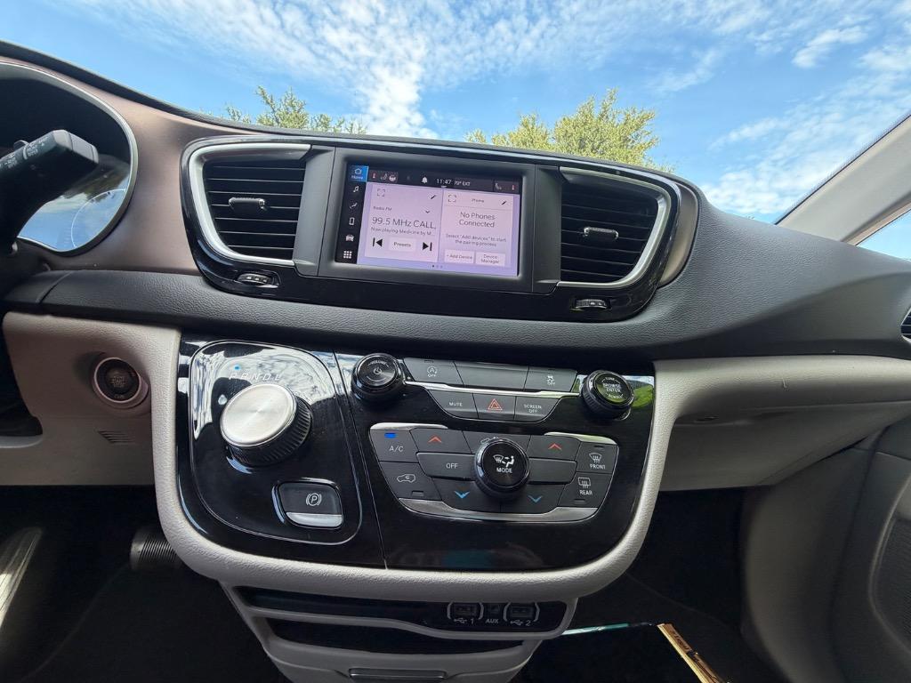 2023 Chrysler Voyager - $19,900