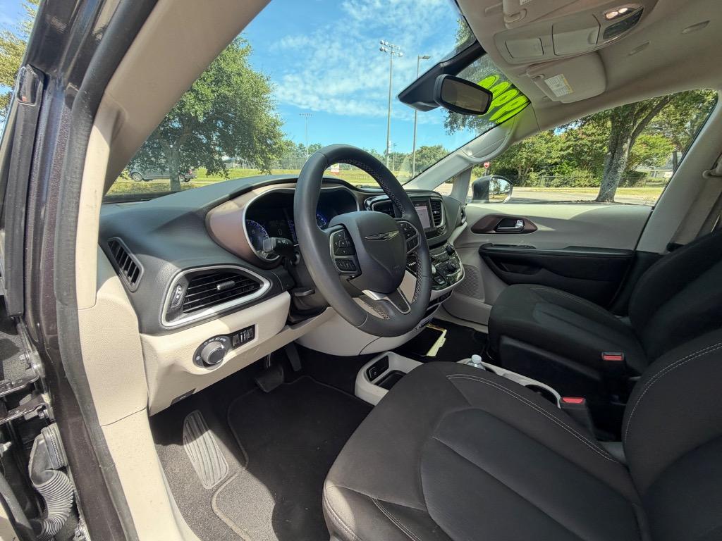 2023 Chrysler Voyager - $19,900