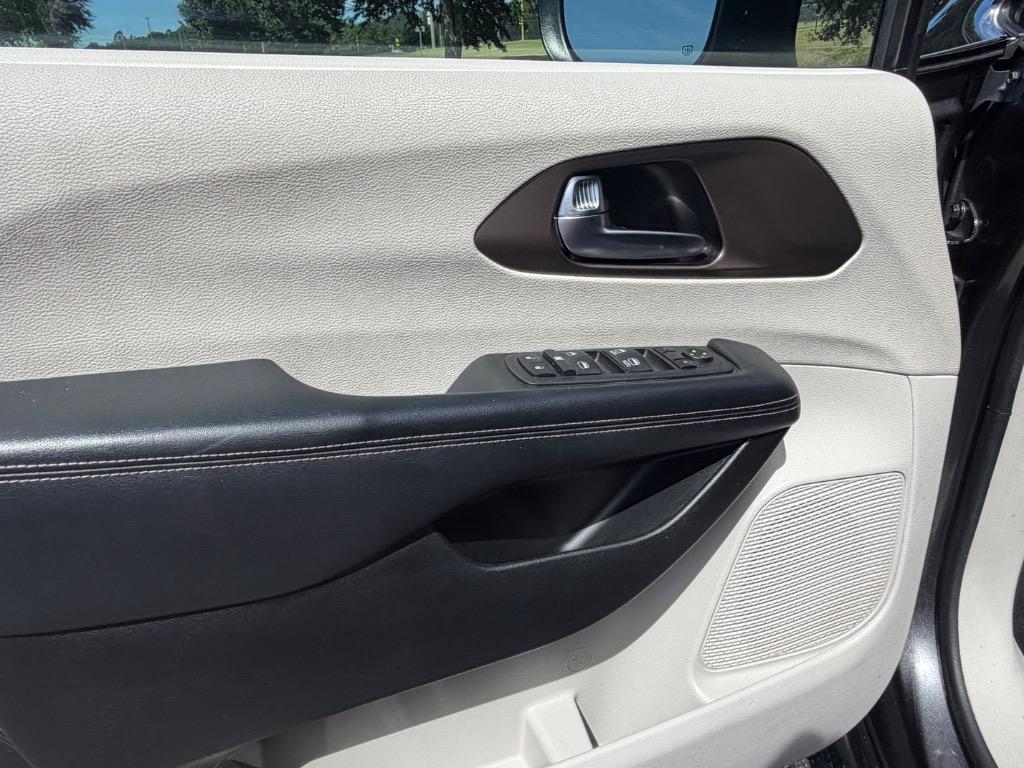2023 Chrysler Voyager - $19,900