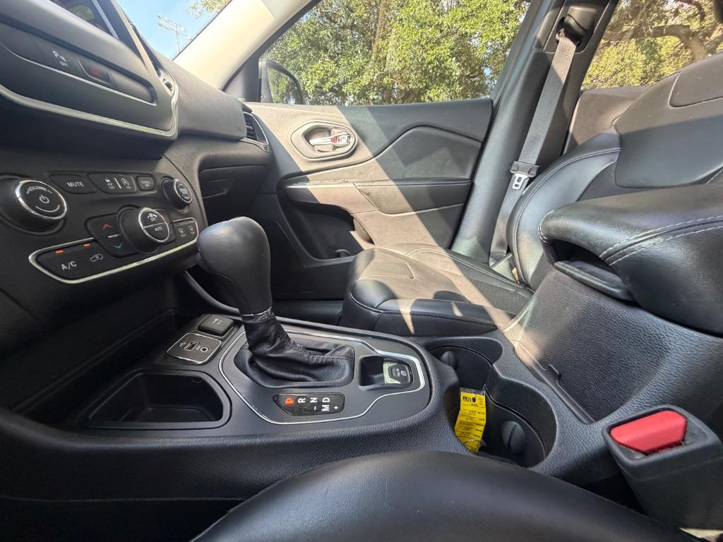 2020 Jeep Cherokee - $14,900