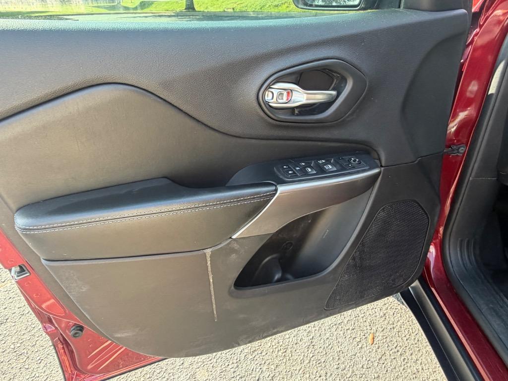 2020 Jeep Cherokee - $14,900