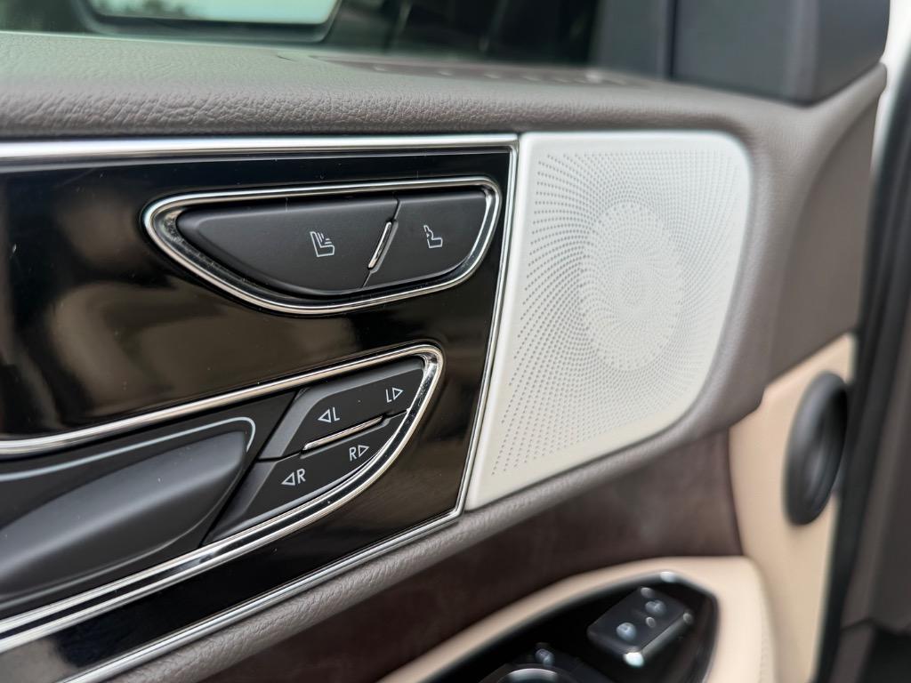 2024 Lincoln Navigator - $69,900