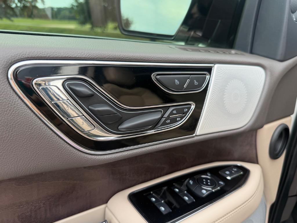 2024 Lincoln Navigator - $69,900
