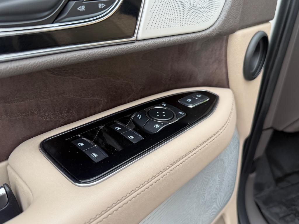 2024 Lincoln Navigator - $69,900