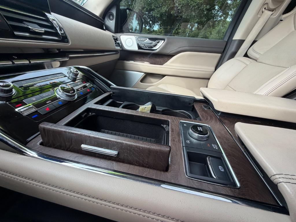 2024 Lincoln Navigator - $69,900
