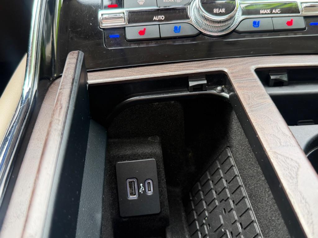2024 Lincoln Navigator - $69,900