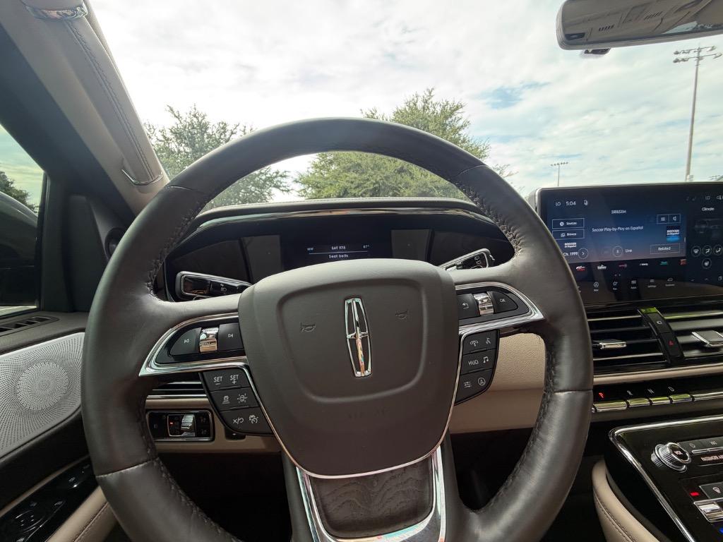 2024 Lincoln Navigator - $69,900