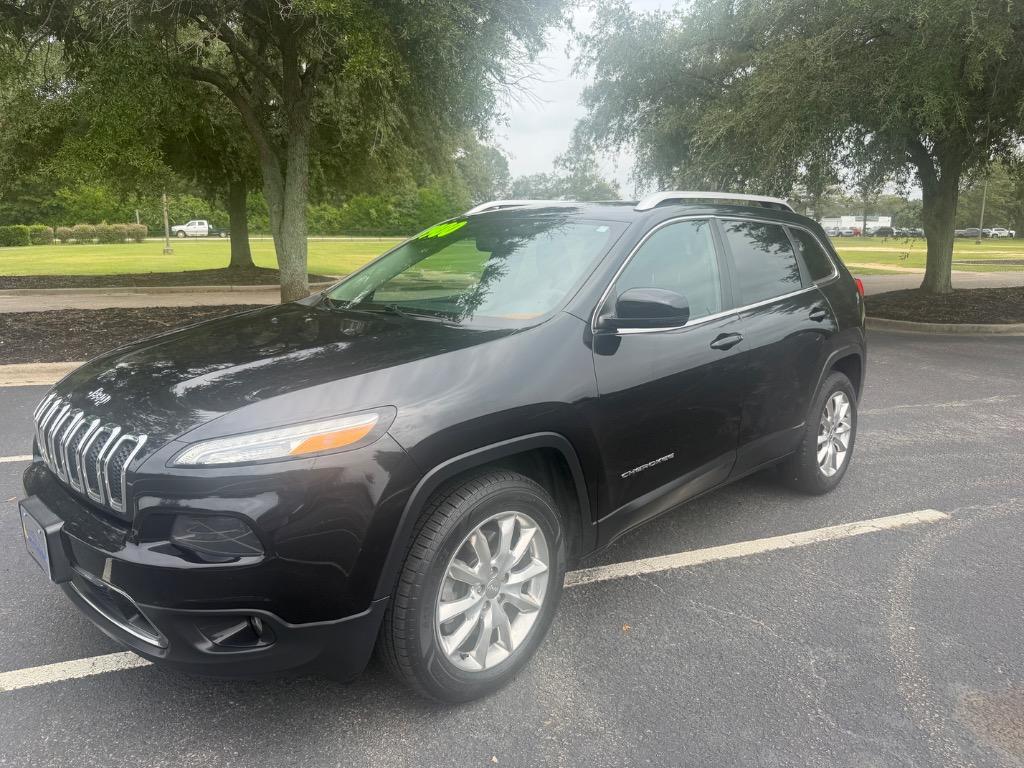 2014 Jeep Cherokee - $9,900