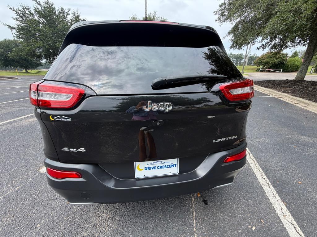 2014 Jeep Cherokee - $9,900